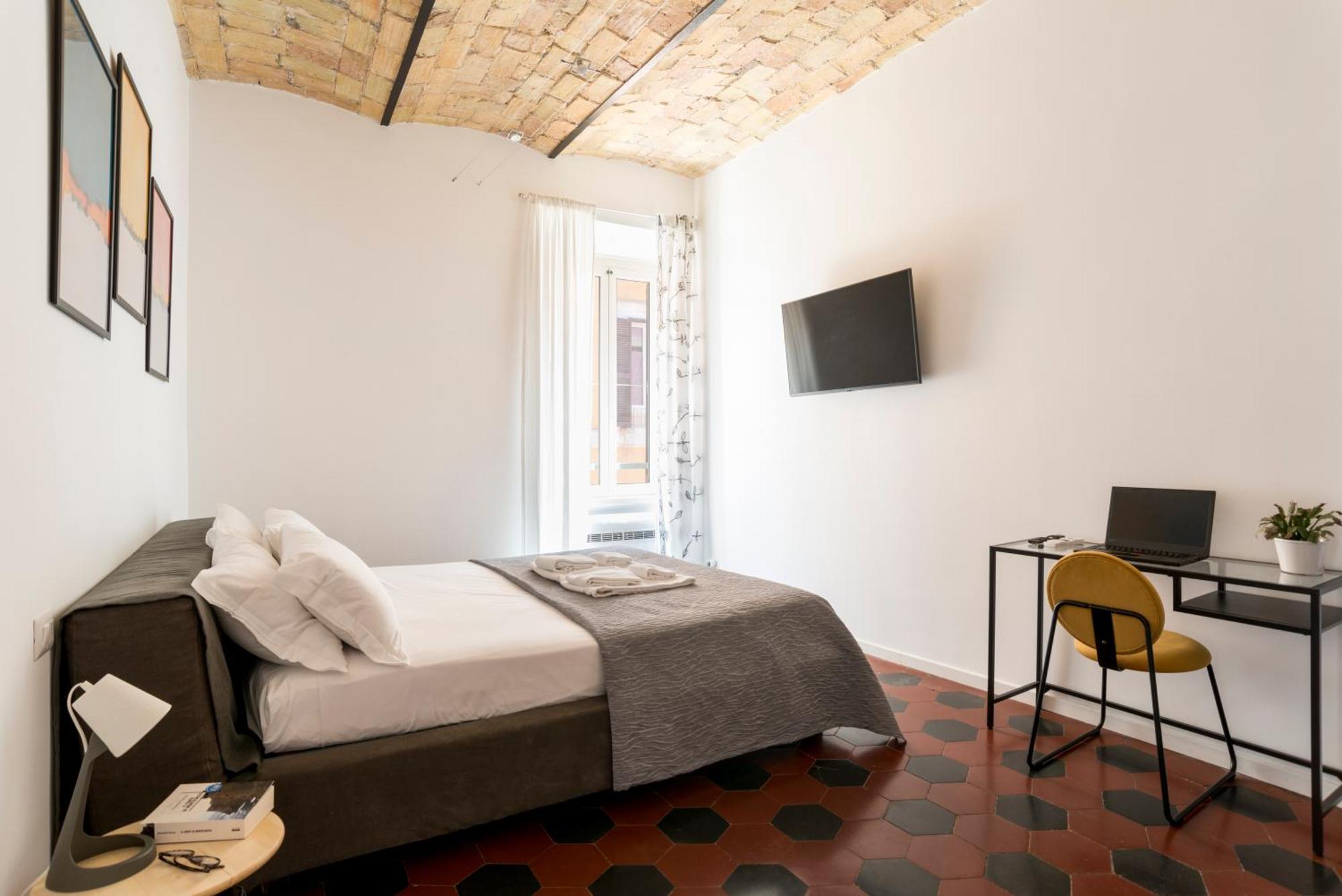 Half Palace, Relaxing Apartment In Rome San Lorenzo Exterior photo