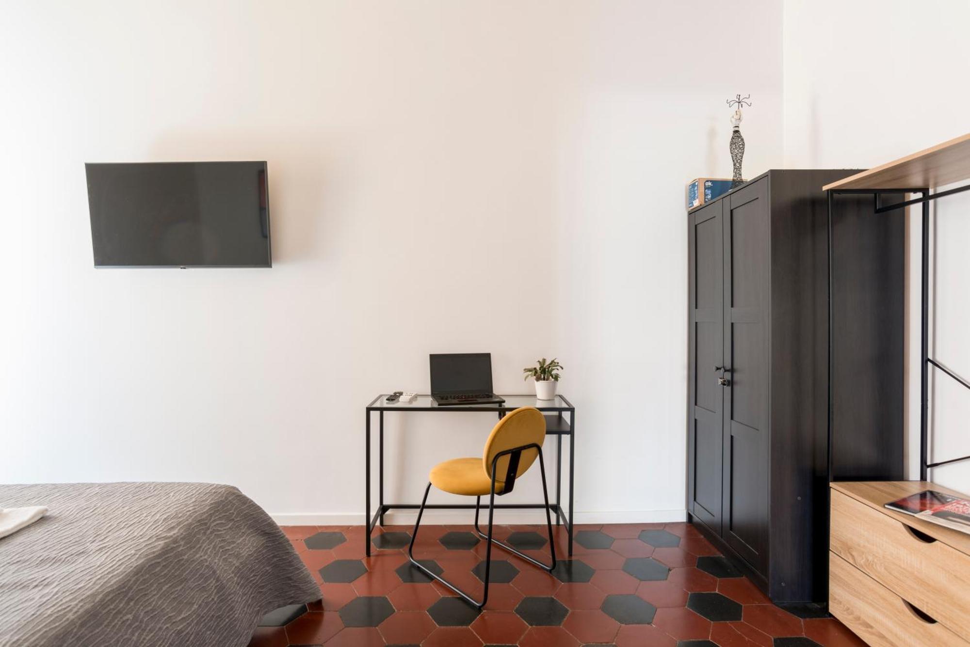 Half Palace, Relaxing Apartment In Rome San Lorenzo Exterior photo